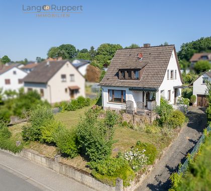 Jetzt neu: Haus zum Kauf in Fürth